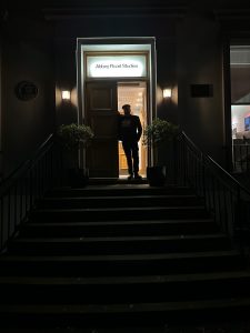 Abby Road Studios - Justin Hewitt In The Front Door